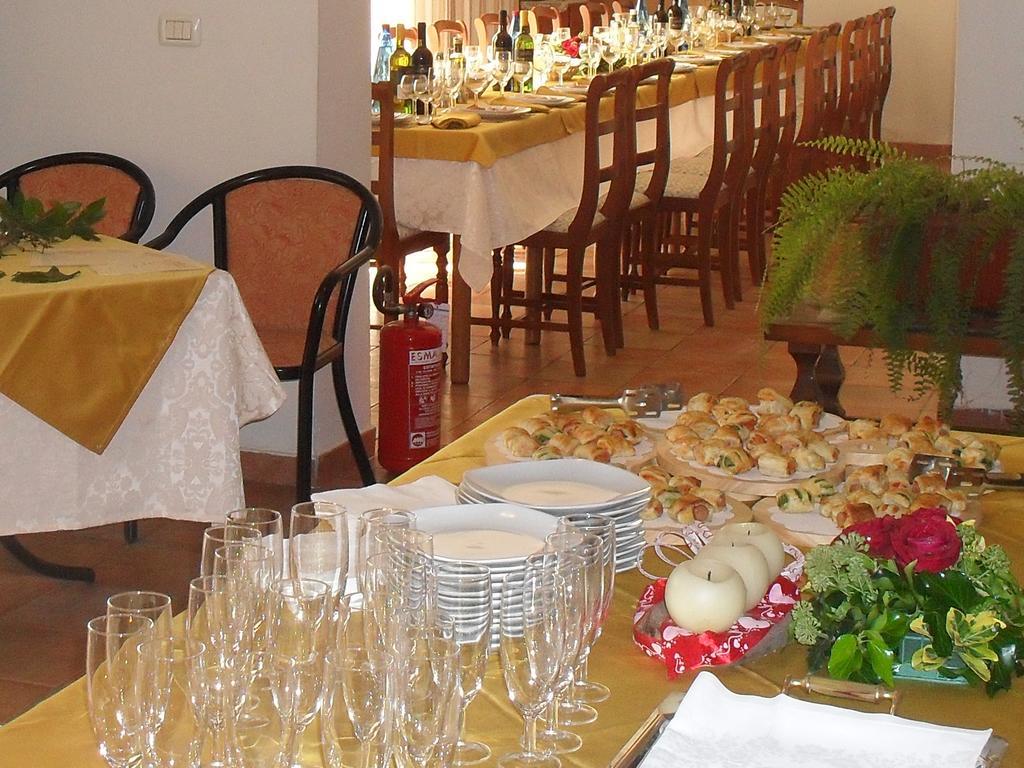 Albergo Ristorante Olimpia 아바디아산살바토레 외부 사진